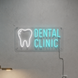 Неонова вивіска для стоматології Dental Clinic+Зуб 45х20см стоматологія фото 1