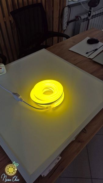 LED Neon стрічка Flex 220v Лимонний 53-1 фото